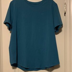 Lululemon Teal Love Tee, Size 10
Excellent Condition